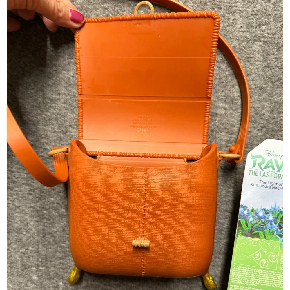 Disney Raya and the Last Dragon Light of Kumandra Necklace and Crossbody Bag Set